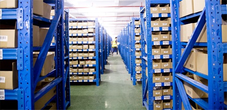 Storing, picking & packing and global shipping are all fulfilled in SFC warehouse & fulfillment center, allowing you to focus more on your business growth.